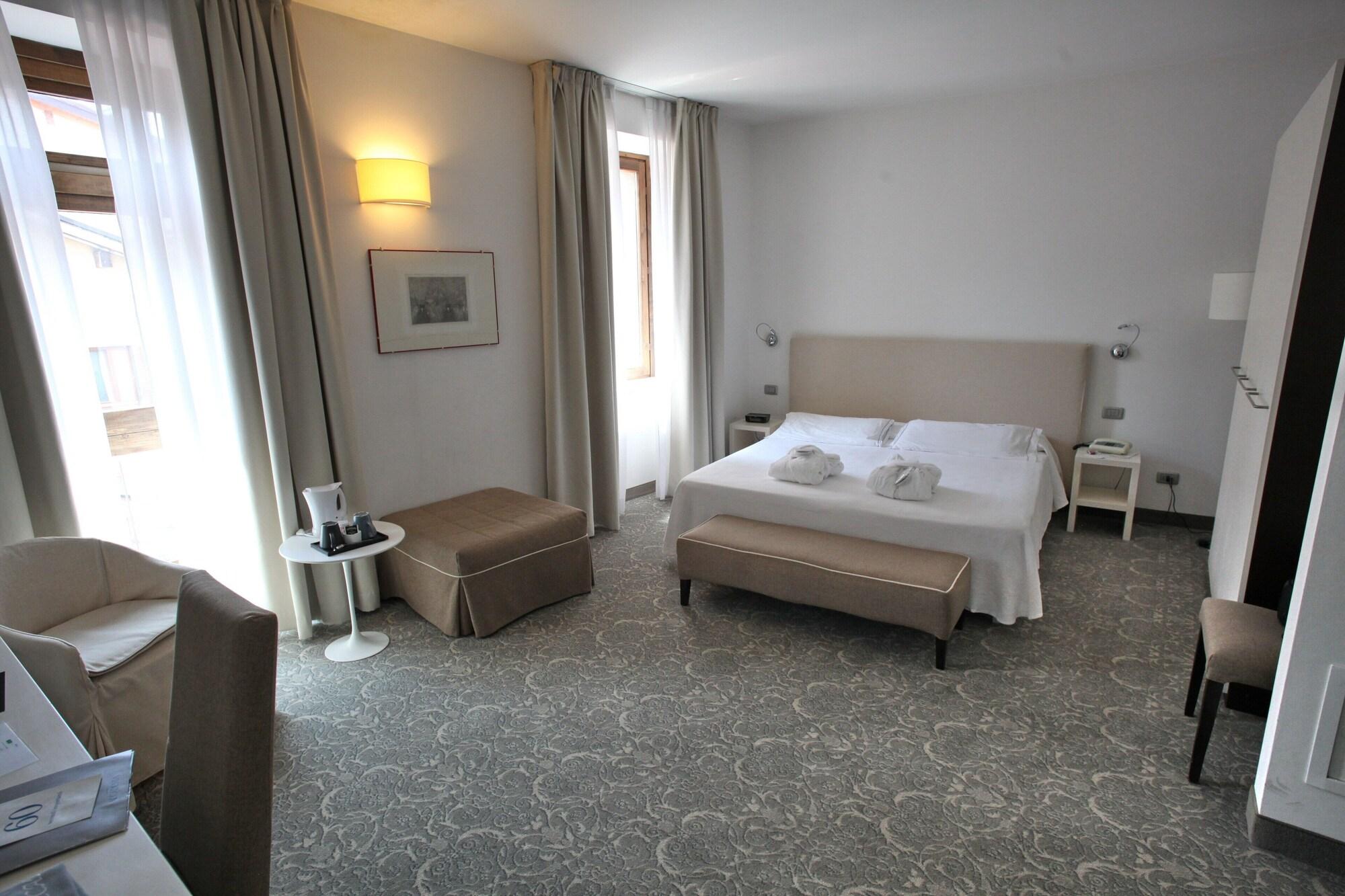Albergo Accademia Trento Kültér fotó