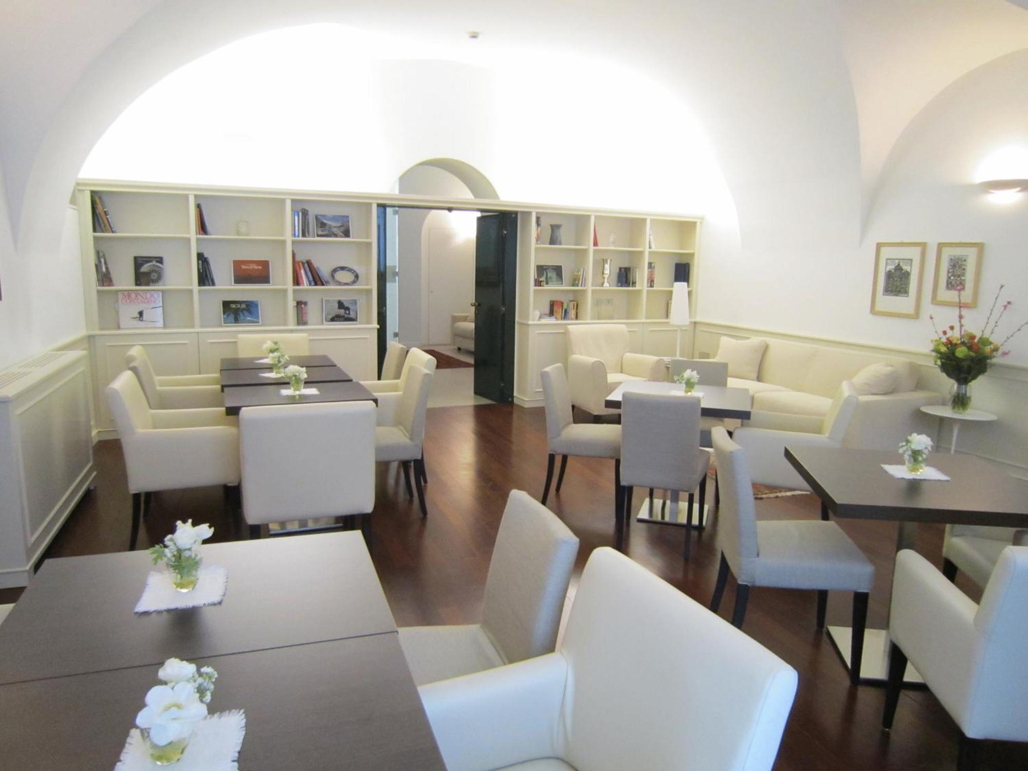 Albergo Accademia Trento Kültér fotó