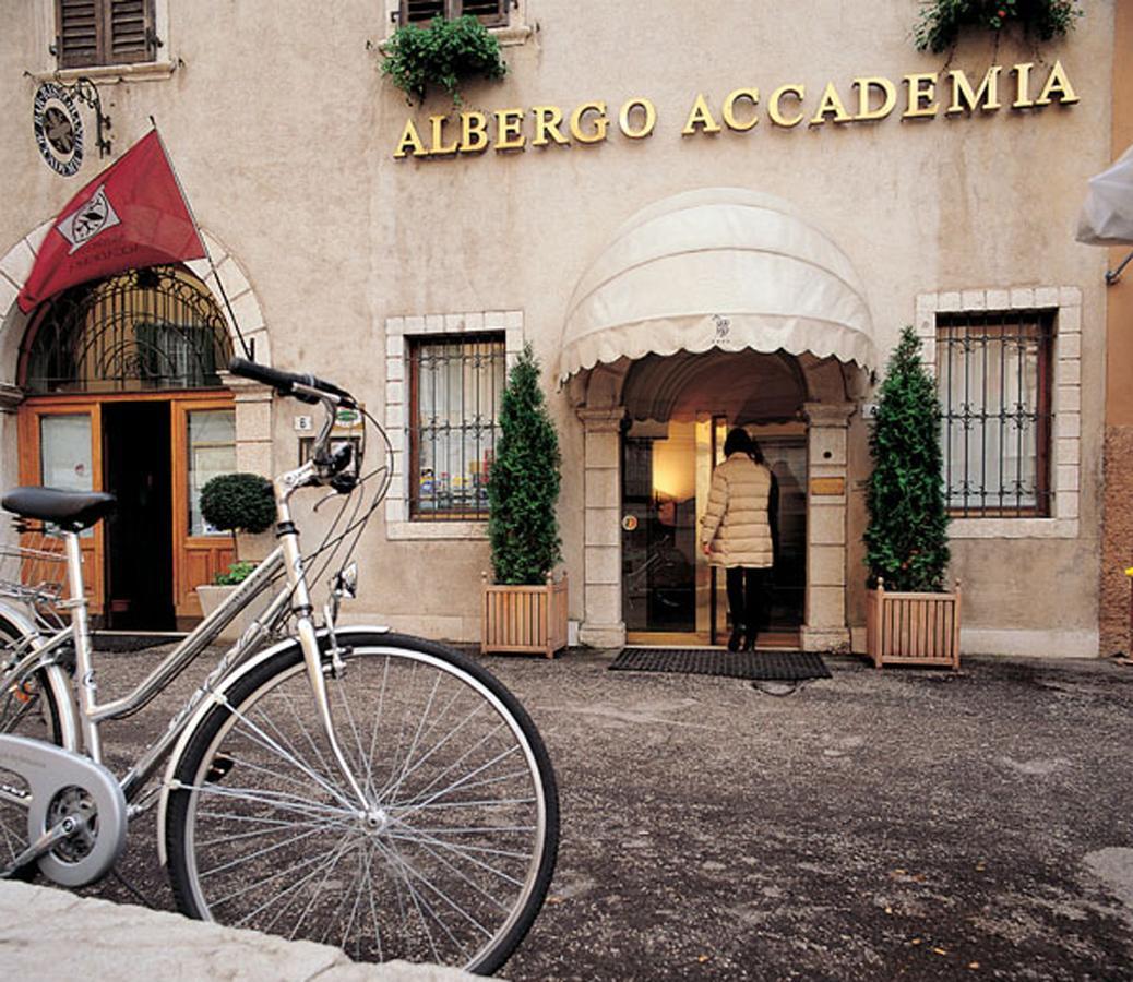 Albergo Accademia Trento Kültér fotó