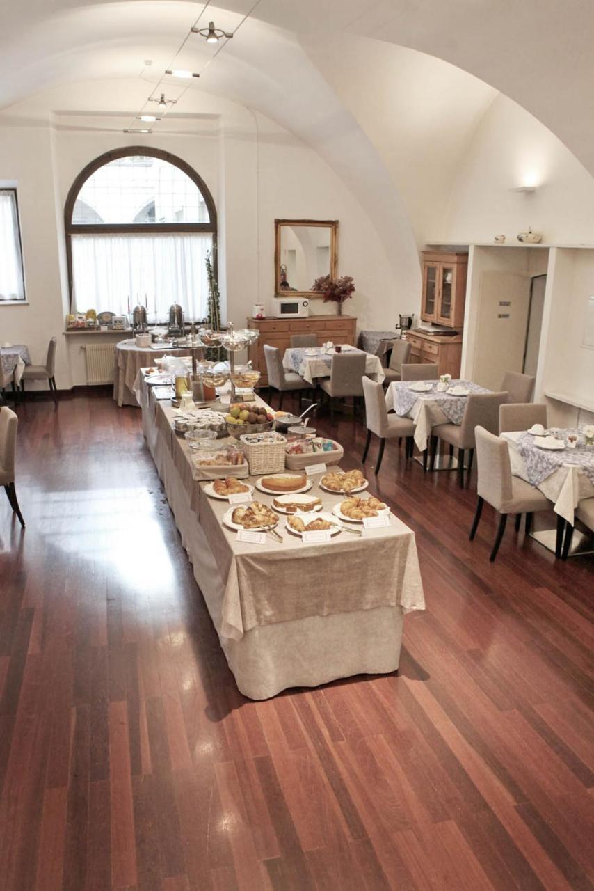 Albergo Accademia Trento Kültér fotó