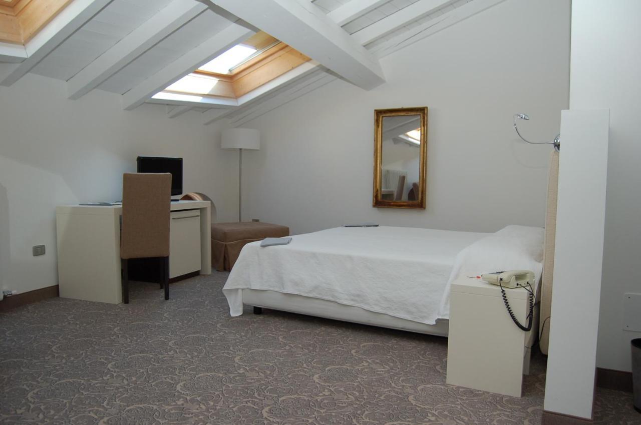 Albergo Accademia Trento Kültér fotó